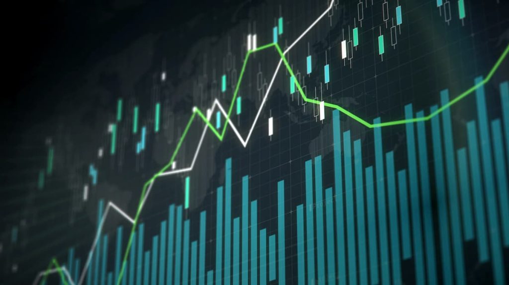 Navigating the Impact of Daily Market Fluctuations on Investments